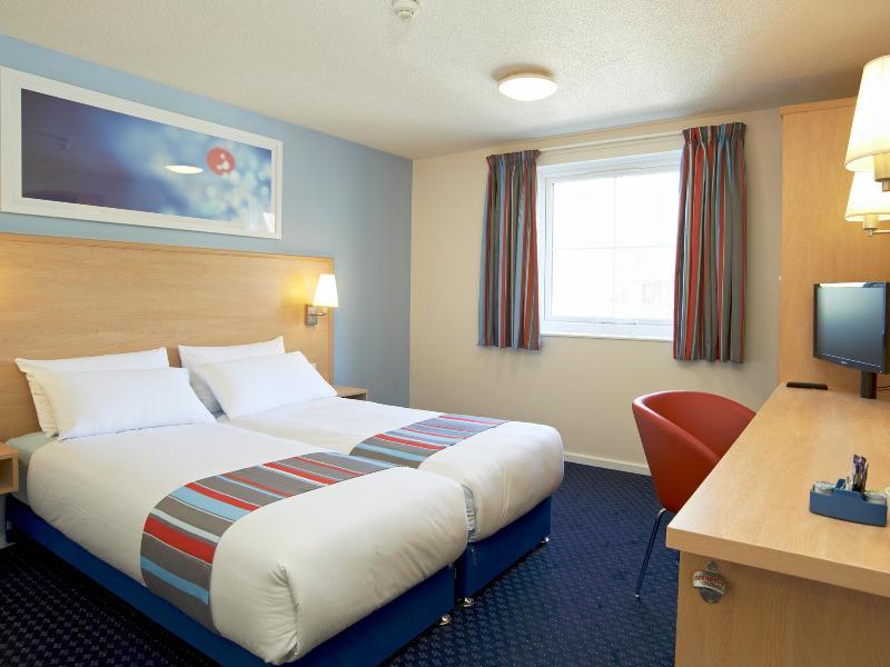 Travelodge Cardiff M4 Exterior photo